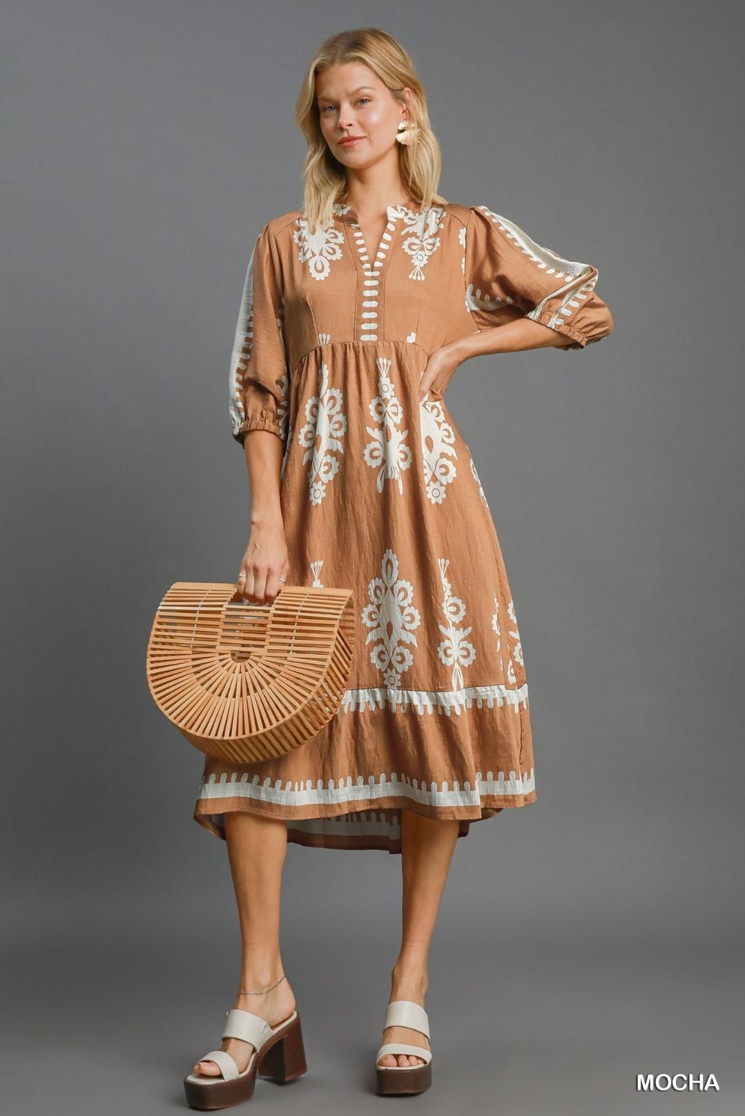 Dinah in Mocha